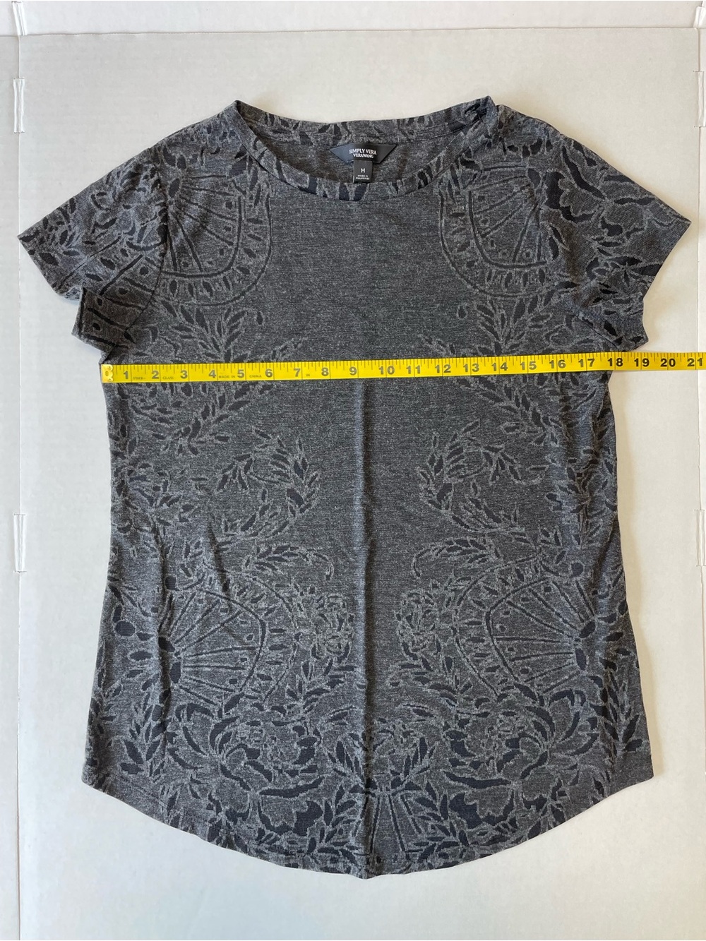 Whimsigoth Floral Simply Vera VeraWang Women’s Medium T-Shirt Black Rayon Blend - Picture 11 of 12